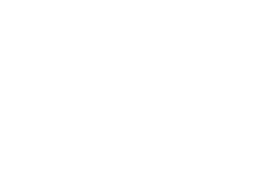 Am Freitag den 29. September 2023 lockte uns mal wieder ein ganz besonderes Spiel nach Bautzen. Hier hatten nämlich die „Budissen“ den Lokalkonkurrenten aus Bischofswerda zu Gast. Eine immer wieder interessante und spannende Paarung, die den Titel Lausitzderby absolut verdient und meist zahlreiche Fans beider Lager ins Stadion lockt.    Bei den einen läuft es gerade richtig gut. Und bei den anderen war einmal mehr das Spieler-Lazarett gut gefüllt. Letztere, die Mannschaft aus Bautzen, musste bereits in der letzten Saison ziemliche Durststrecken überstehen und ist daher frohen Mutes, dass auch diese Phase wieder vorübergeht.   Das Derby wurde pünktlich 19.00 Uhr angepfiffen. Die Flutlichtbedingungen im Stadion an der Müllerwiese sind im Übrigen recht gut. Tageslichtqualität. Abendliche Aufnahmen sind daher hier für uns ohne große Qualitätseinschränkungen gegeben.  Die Zuschauerränge waren auch richtig gut gefüllt. Mehr als 850 Zuschauer fanden an diesem wunderbar milden und lauschigen Freitagabend den Weg ins Stadion, um jeweils ihre Mannschaft anzufeuern.